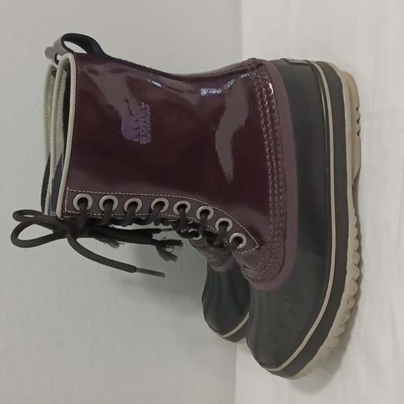 Sorel women's waterproof boots patent mid-calf lace-up black-purple size 5 - Picture 2 of 10
